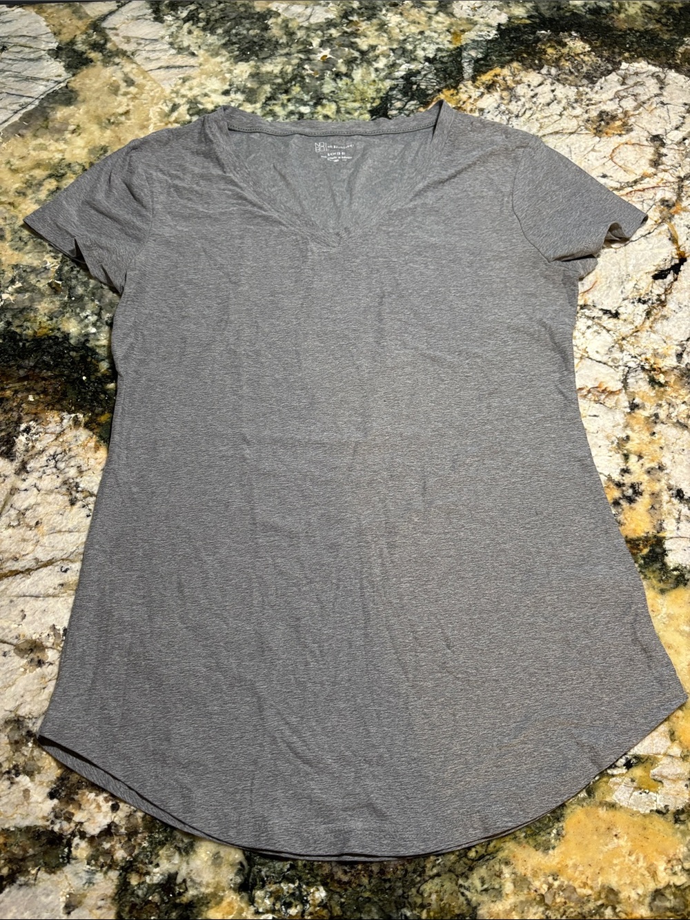Women's V-Neck Short Sleeve workout Tee - Gray